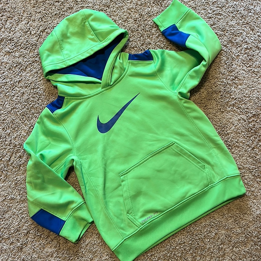 Nike Therma-Fit Hoodie Boys Size 7